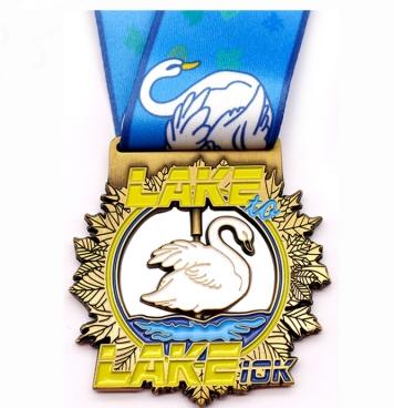 custom race medals.jpg