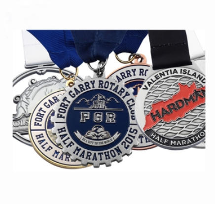 What Design and Material Choices Ensure Custom Running Medals Reflect Brand??
